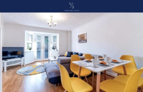 Spacious, 3 Bedroom, 3 Bath, Sleeps 7